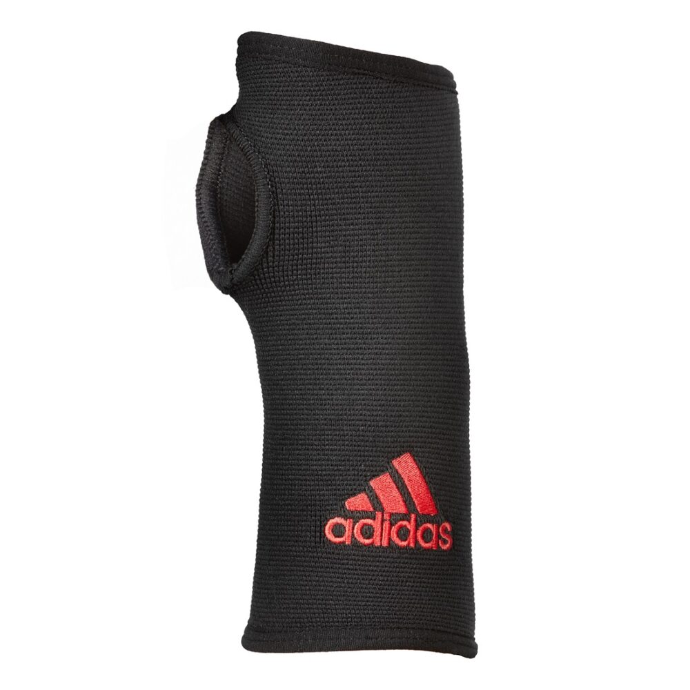Adidas_Wrist_Support-1_228e48dc-3da8-4982-ba1d-b67cf8acff74